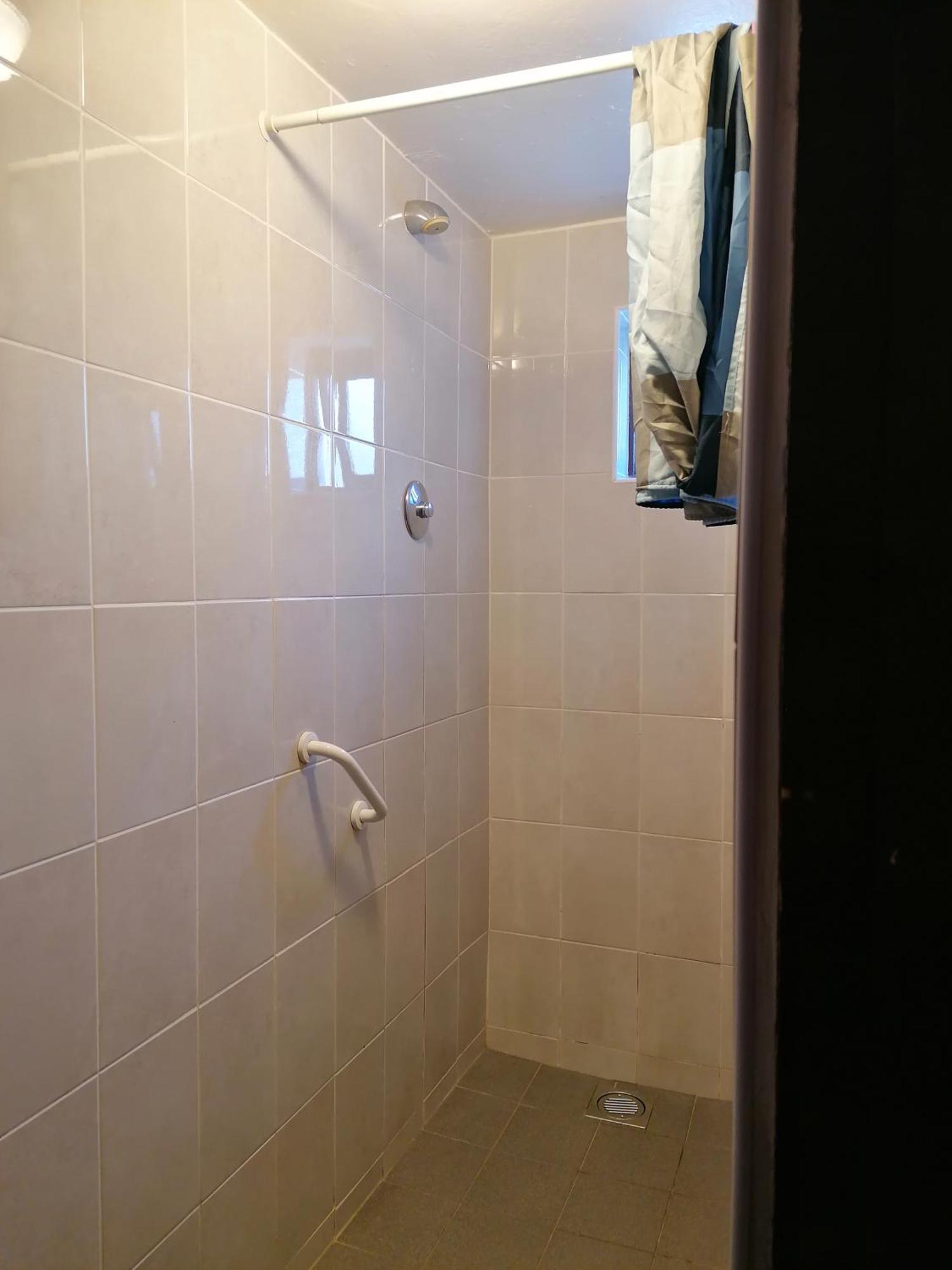 Aille River Tourist Hostel Glamping Doolin Buitenkant foto